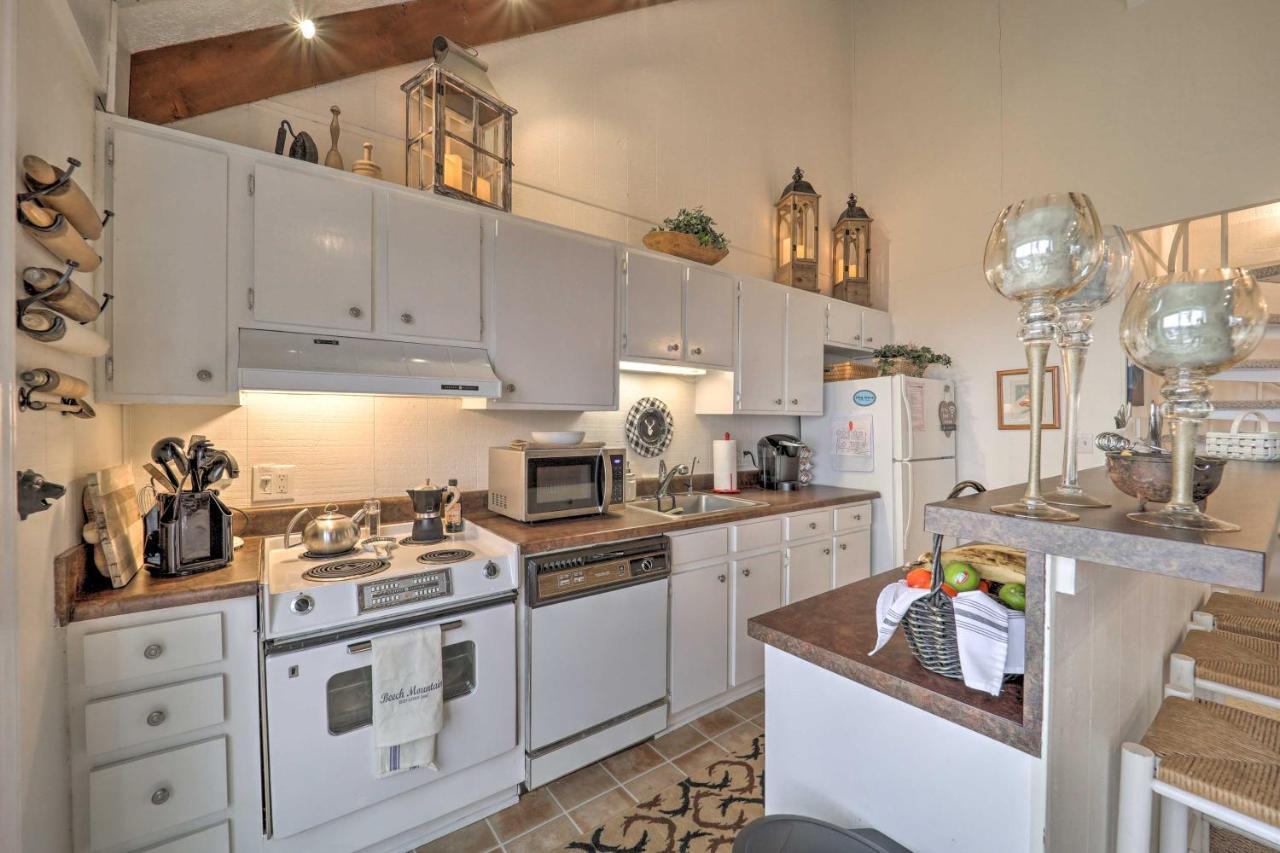 Beautiful Beech Mountain Condo With Private Balcony! المظهر الخارجي الصورة